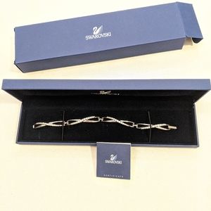 New Swarovski silver polished twist bracel…